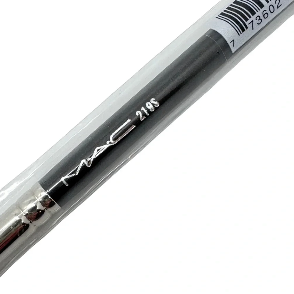 Mac 219S Synthetic Pencil Shaped Brush Brand New in Package Authentic